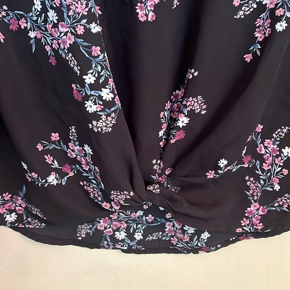 Pink Republic Rounded Neck Button Sleeve Blouse Size S - Picture 3 of 10